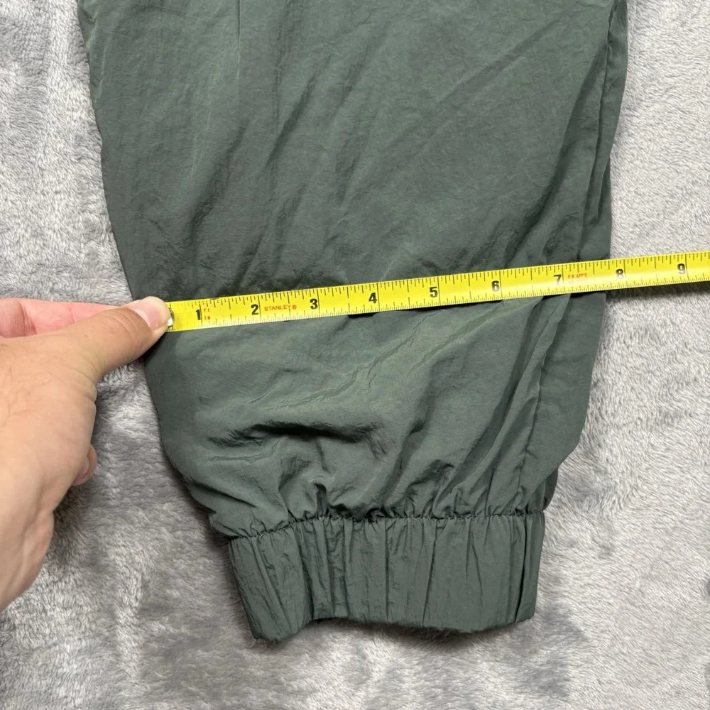Nike Tech Woven UV Cargo Pants Vintage Green Lined FZ0756-338 Men's Large